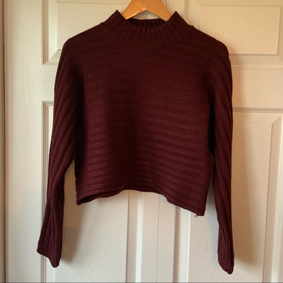 URBAN HERITAGE plum crop long sleeve sweater size large - Picture 1 of 11